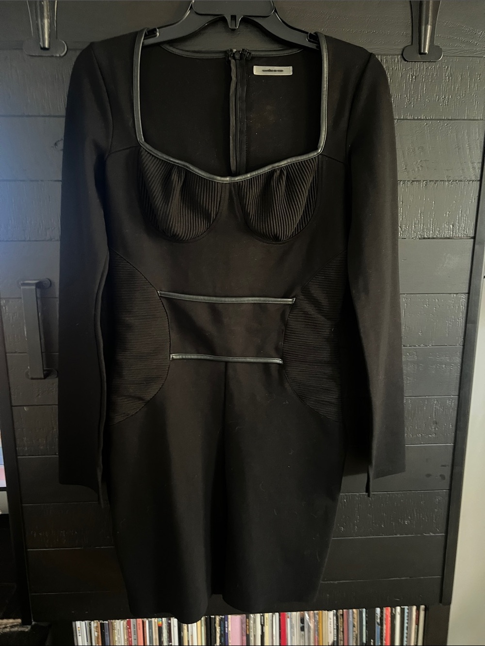 Maniere De Voir Black Long-Sleeve Sculpted Bodycon Dress